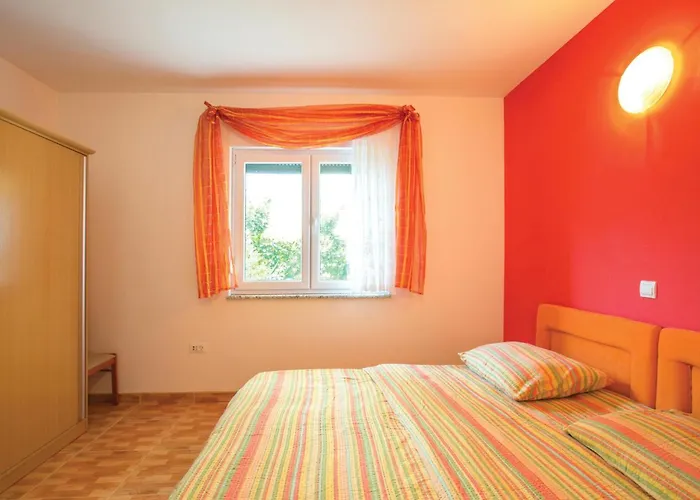 1 Bedroom Beautiful In Lägenhet *