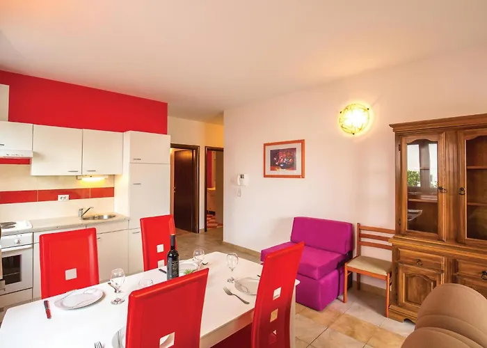 1 Bedroom Beautiful In * Makarská