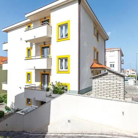 Awesome In With House Sea View Апартаменты *