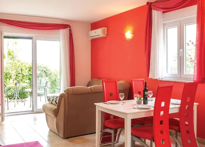 1 Bedroom Beautiful In Daire *